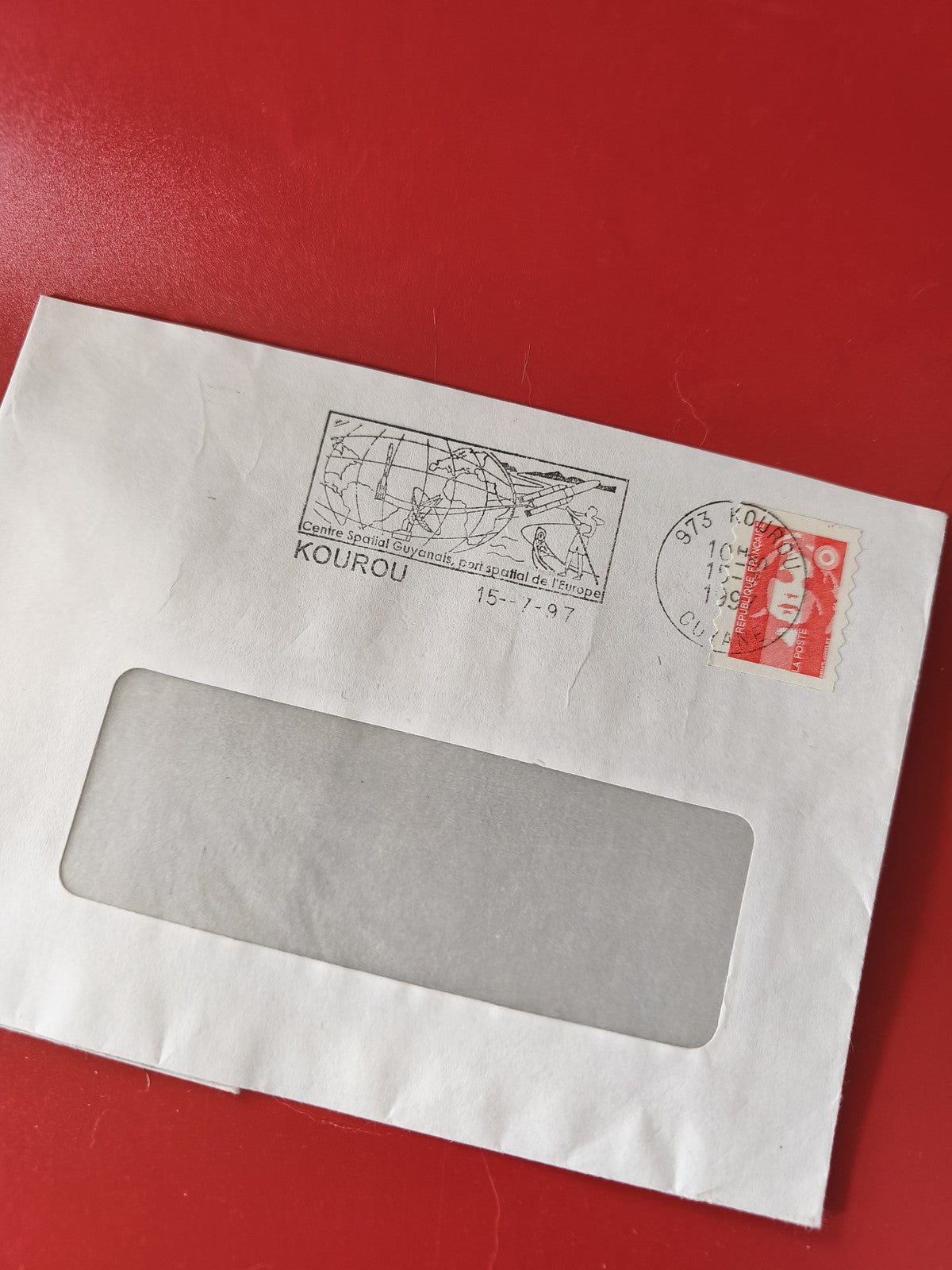 Enveloppe oblitérée Kourou Centre Spatial Guyanais timbre Marianne fenêtre