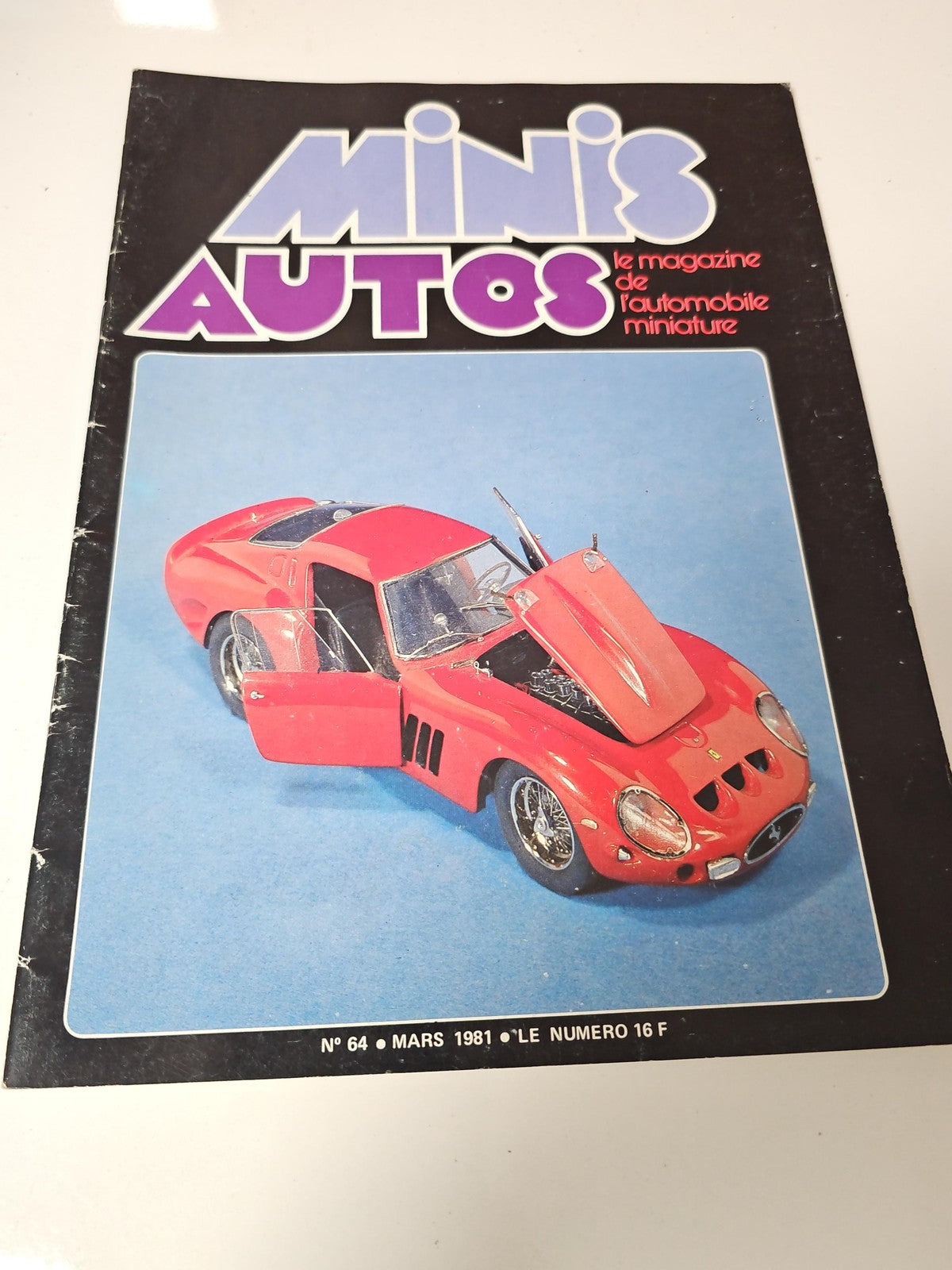 Magazine vintage miniatures autos anciennes collection rétro automobile d'occasi