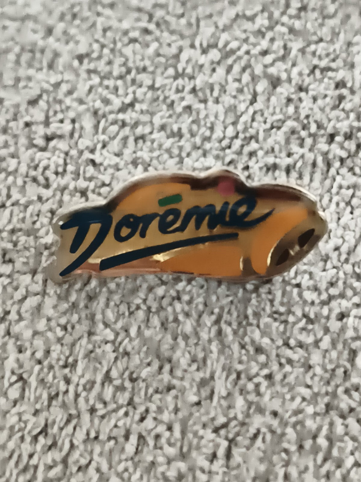 Pin's vintage Dorémi poisson émaillé, badge publicitaire années 90 (Ref 10)
