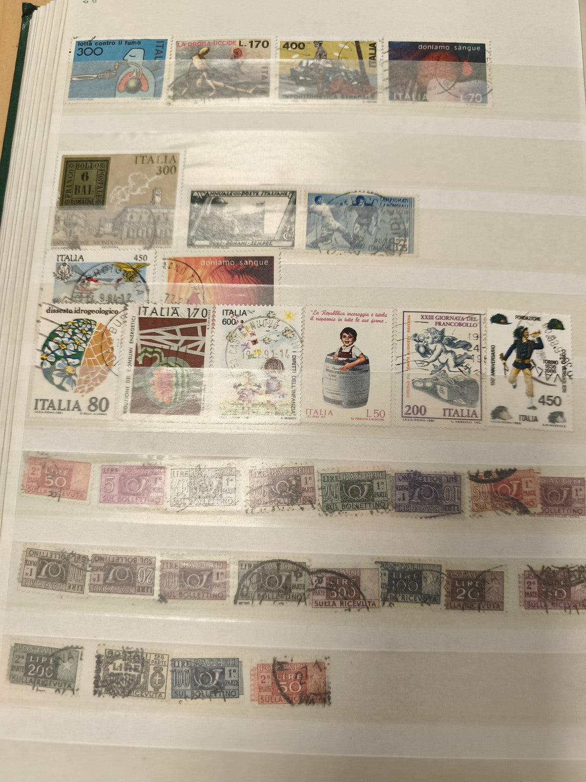Lot de timbres philatélie Italie multicolores divers thèmes oblitérés