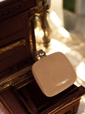 Pendentif carré pierre naturelle beige design moderne Inconnu bijou