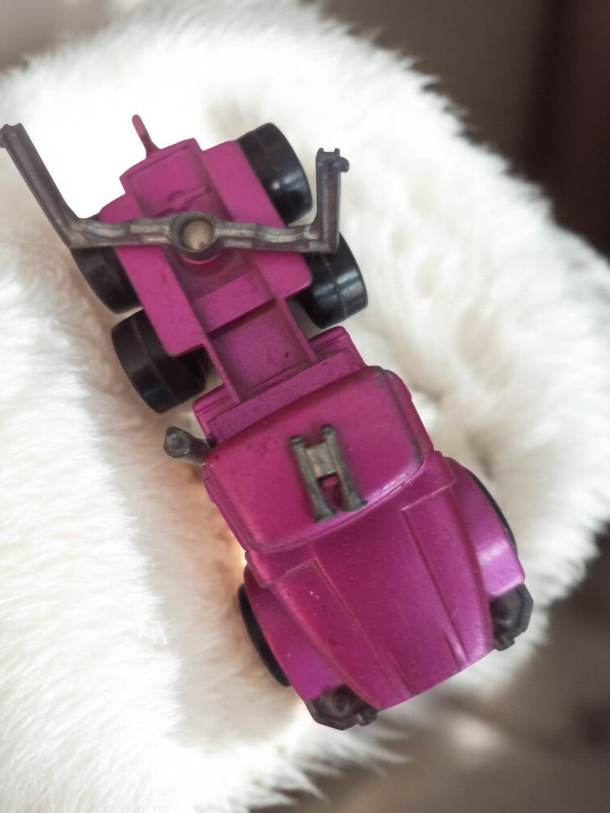 Véhicule miniature ancien violet jouet rétro, camion remorque vintage d'occasion