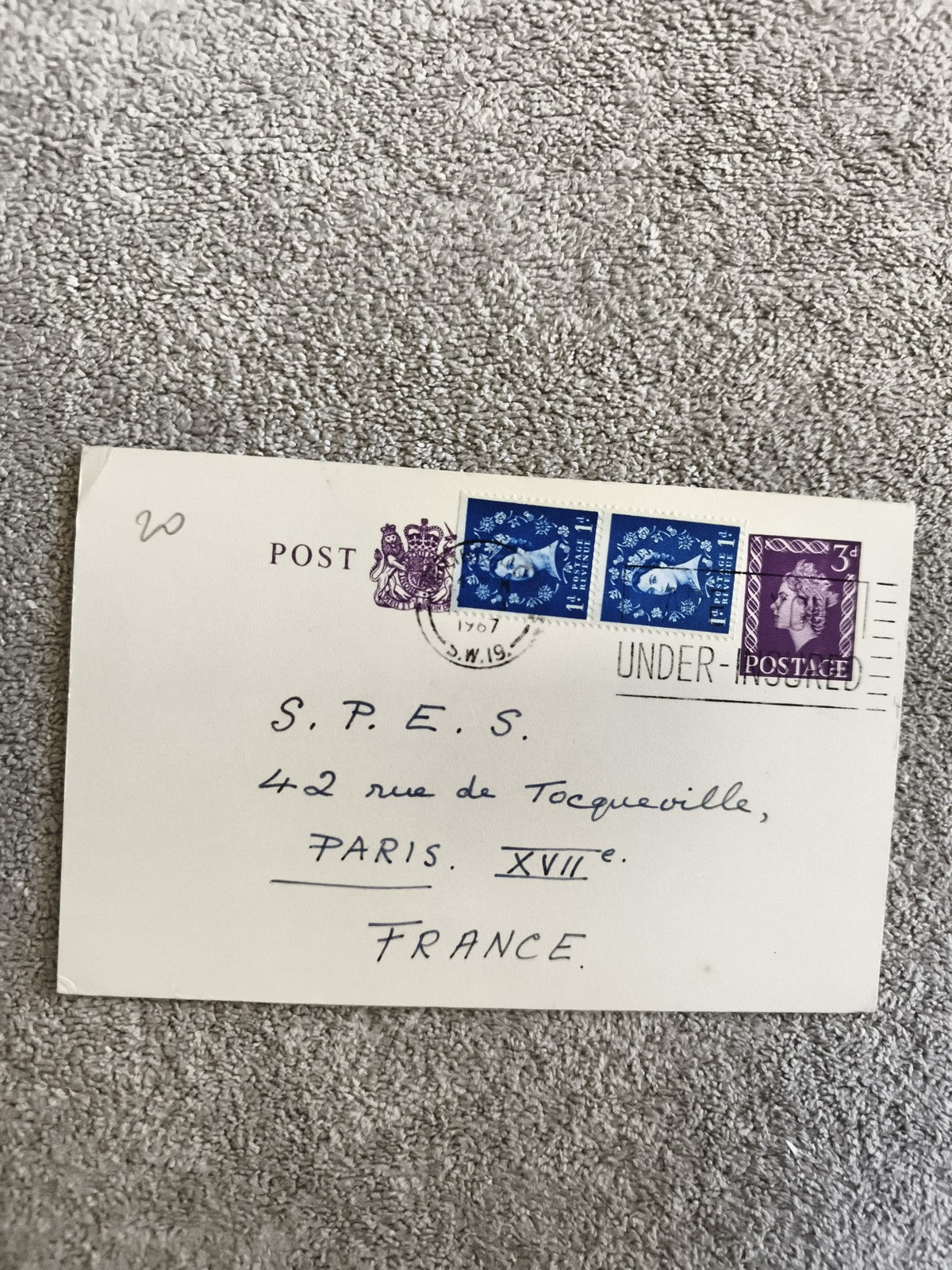 Lettre affranchie timbres Royaume-Uni 1967 Elisabeth II Paris philatélie