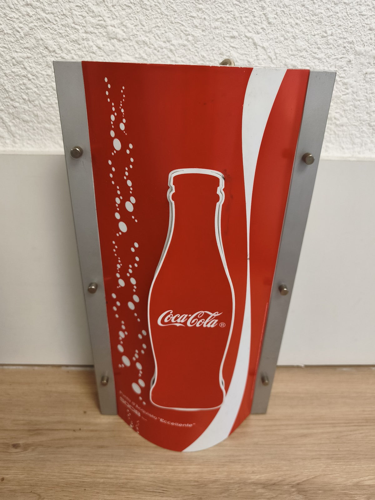 Lampe murale Coca Cola by Slamp édition spéciale design Samuel Parker rouge