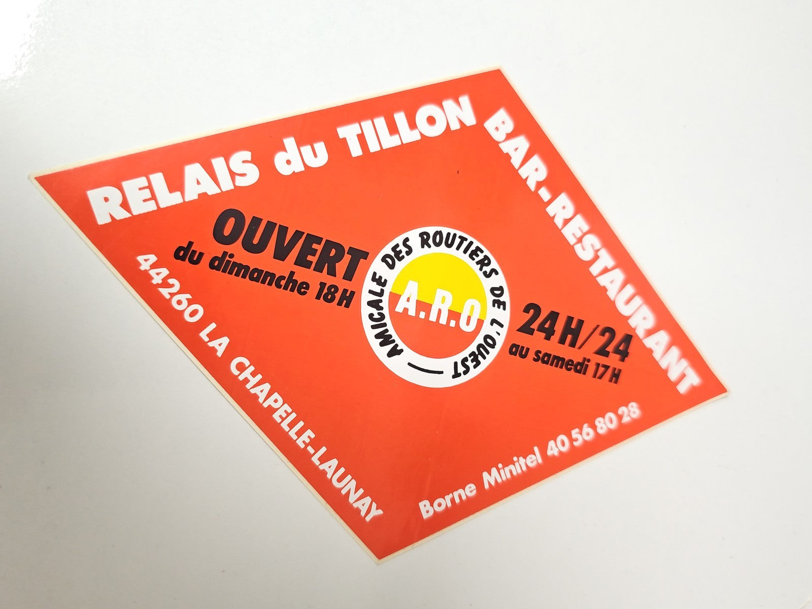 Vintage autocollant publicitaire ancien Relais du Tillon rétro collection déco
