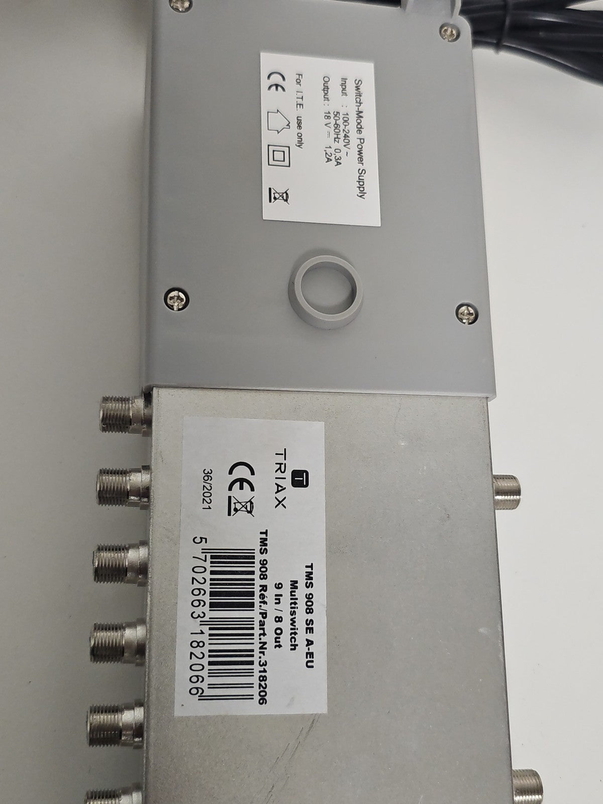 Multiswitch Triax TMS 1712 CE P 17 Entrées 12 Sorties Répartiteur Satellite TV