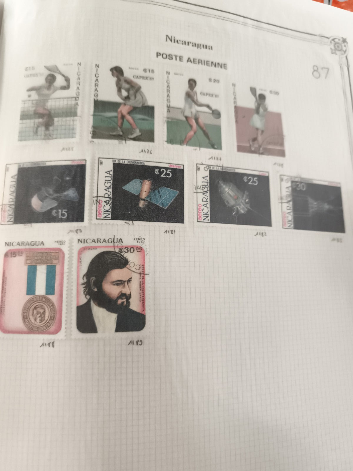 Timbres anciens Nicaragua poste aérienne sports espace personnages lot philatéli