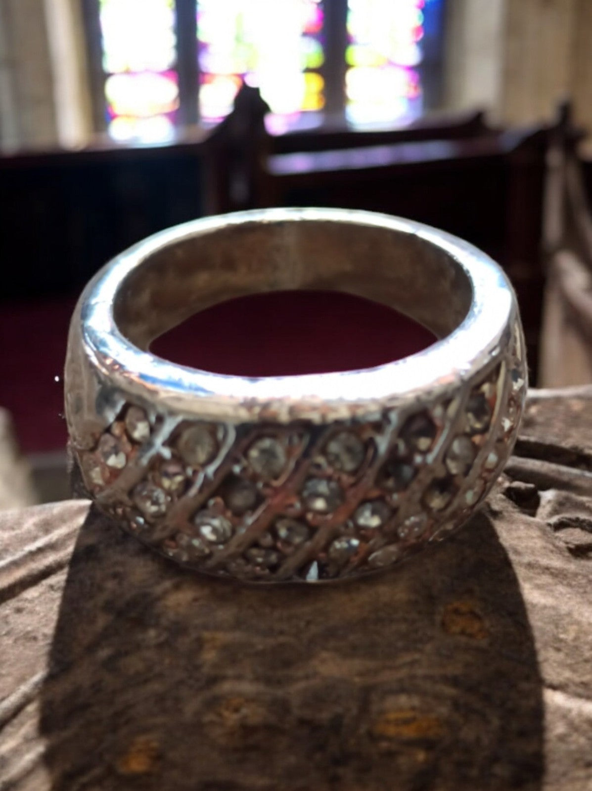 Bague large rétro chic vintage, finition argentée, motif pavé, taille 53