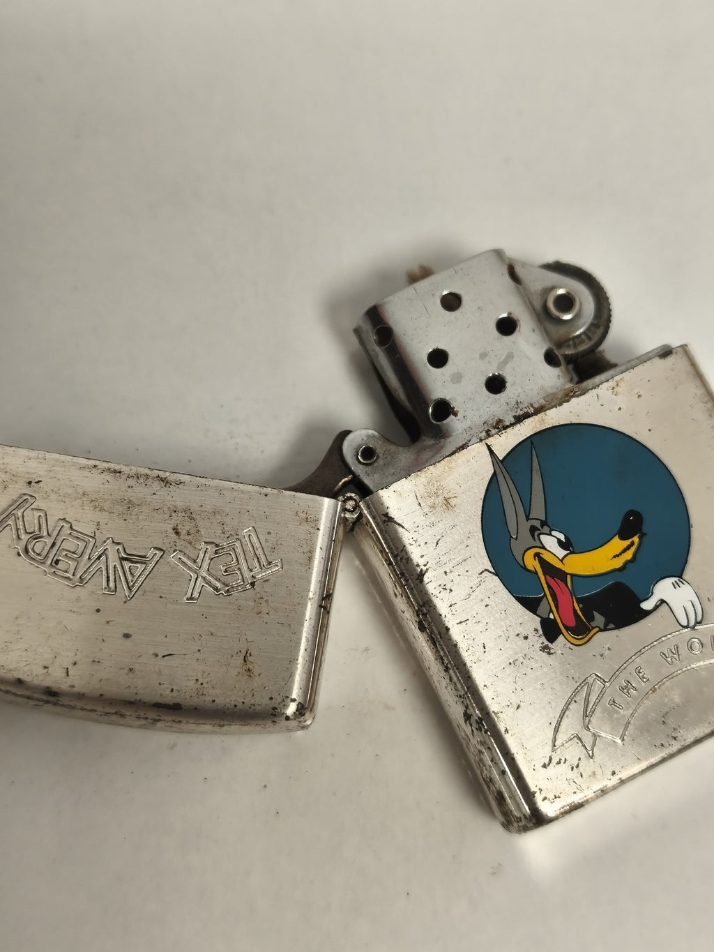 Briquet vintage Zippo Tex Avery The Wolf métal argenté dessin animé rétro