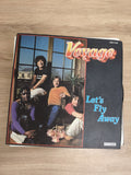 Vinyle 45 tours Voyage ? Let's Fly Away pochette couleur groupe Sirocco