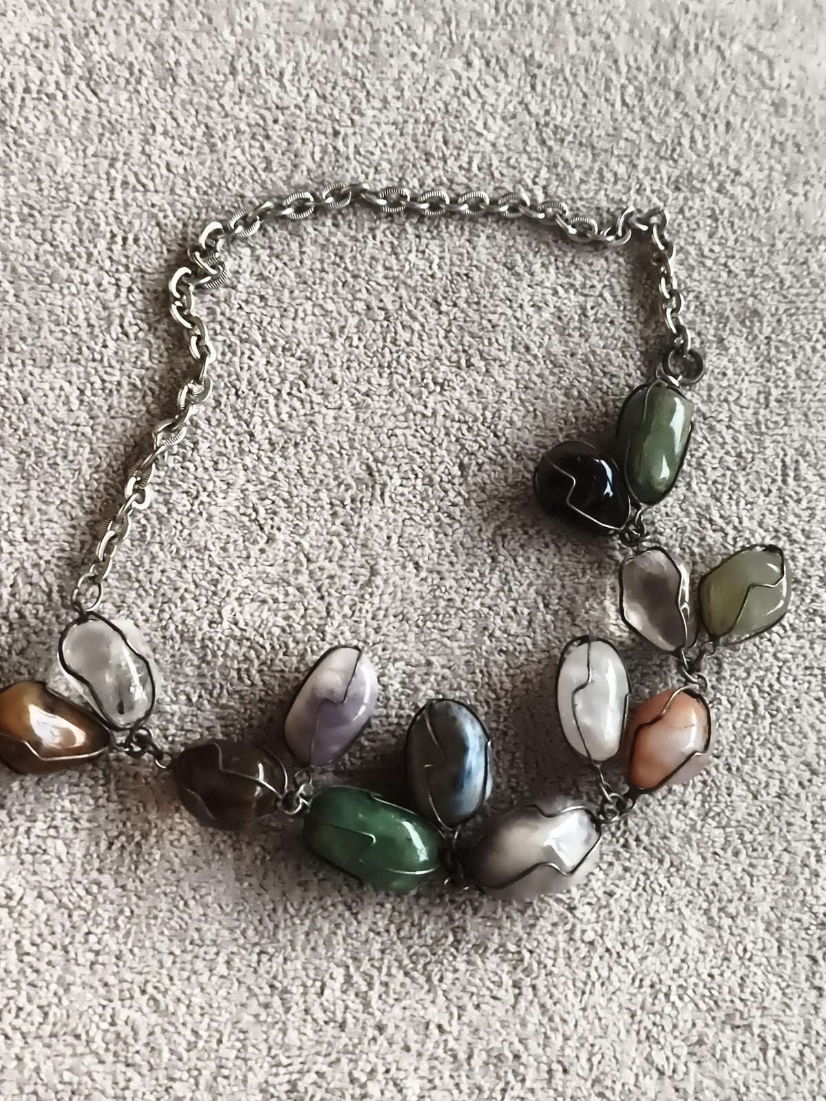 Collier vintage pierres aspect minéral chaîne métal ancien tour de cou