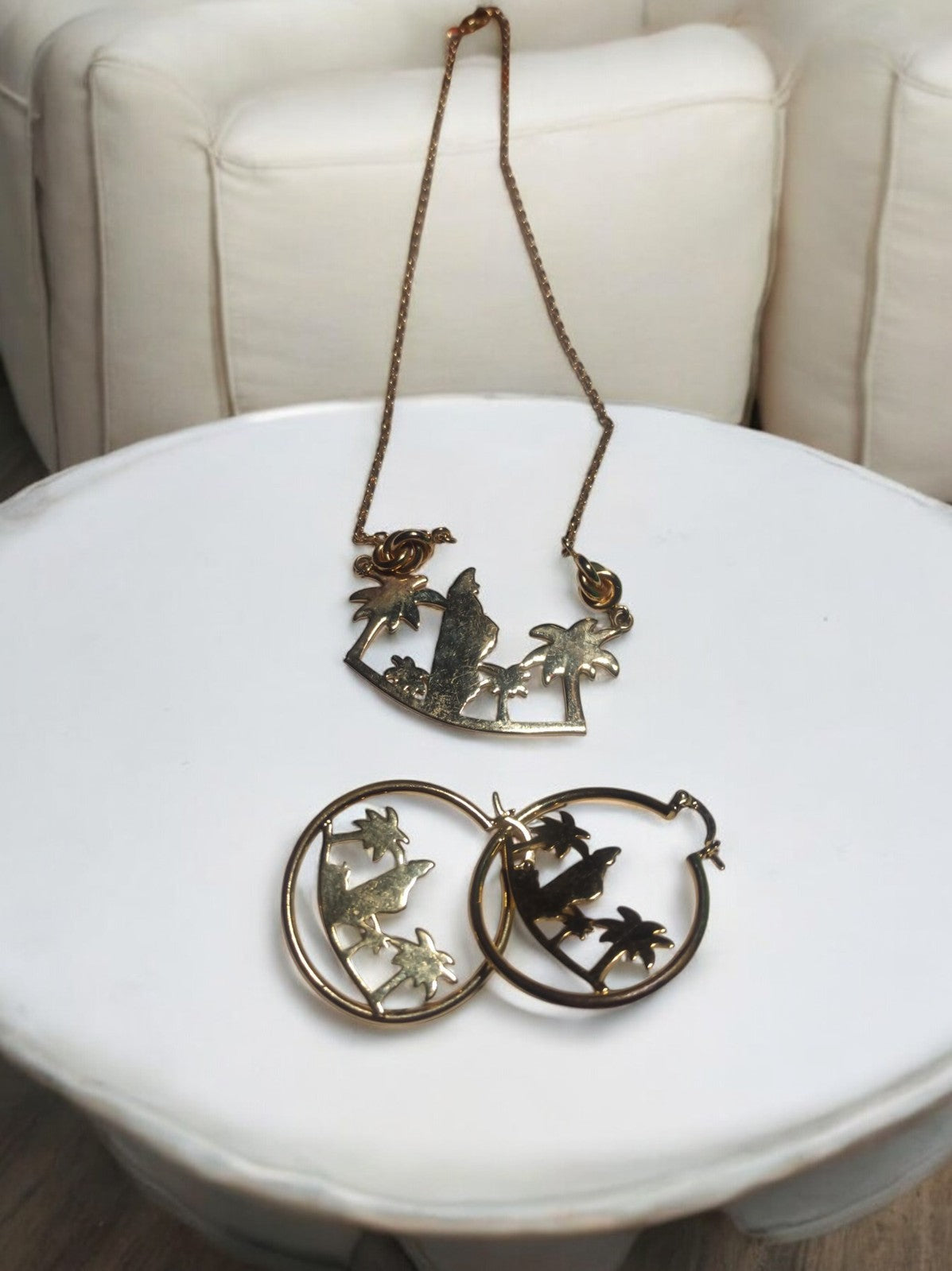 Parure vintage Madagascar plaqué or, collier pendentif et boucles d’oreilles pal