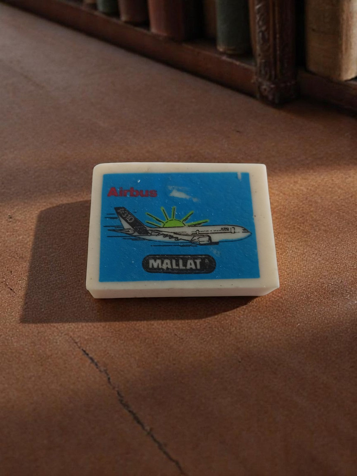 Gomme vintage Airbus Mallat années 50/60 rétro avion illustré