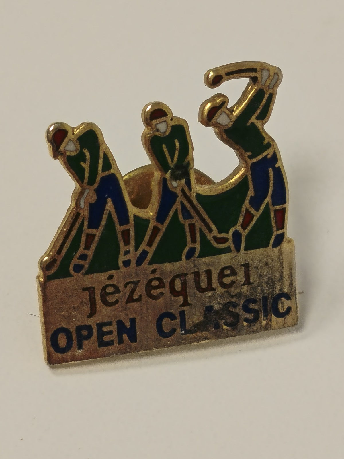 Old retro Pin's Open Classic Jézéquel? vintage badge sports collection France