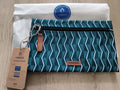 Pochette avant Cabaia motif géométrique bleu vert neuve 24 cm zip