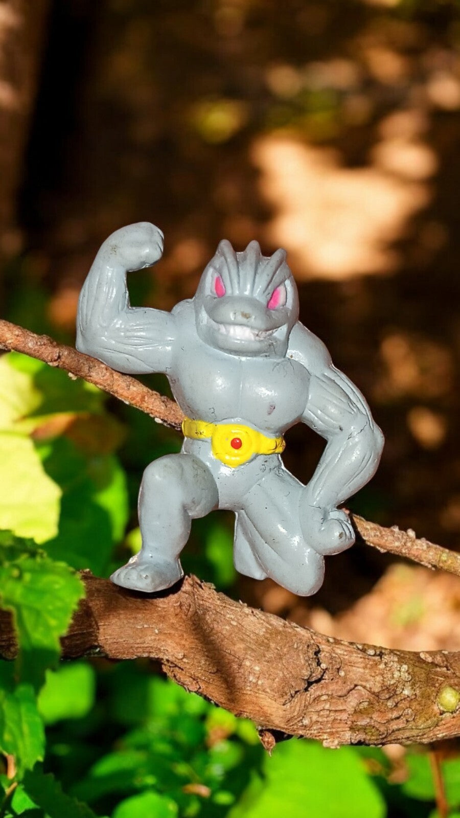 Figurine Pokémon Machop années 2005/2006 PVC gris vintage jouet rare