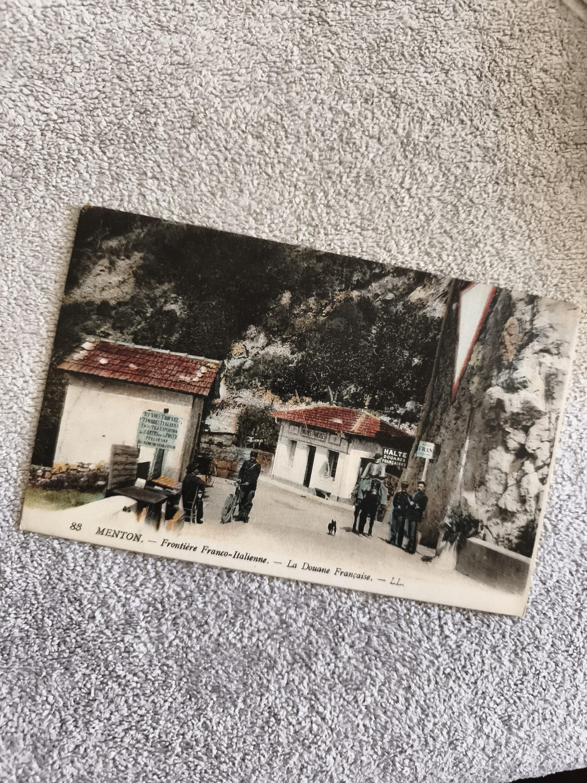 Carte postale Menton frontière franco-italienne douane française CPA
