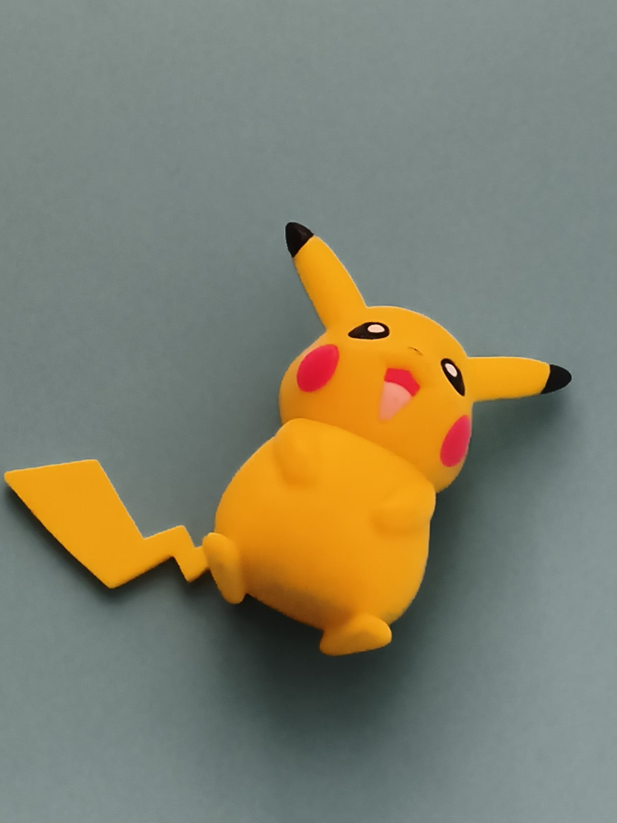 Figurine Pikachu Pokémon jaune déco bureau jouet personnage manga