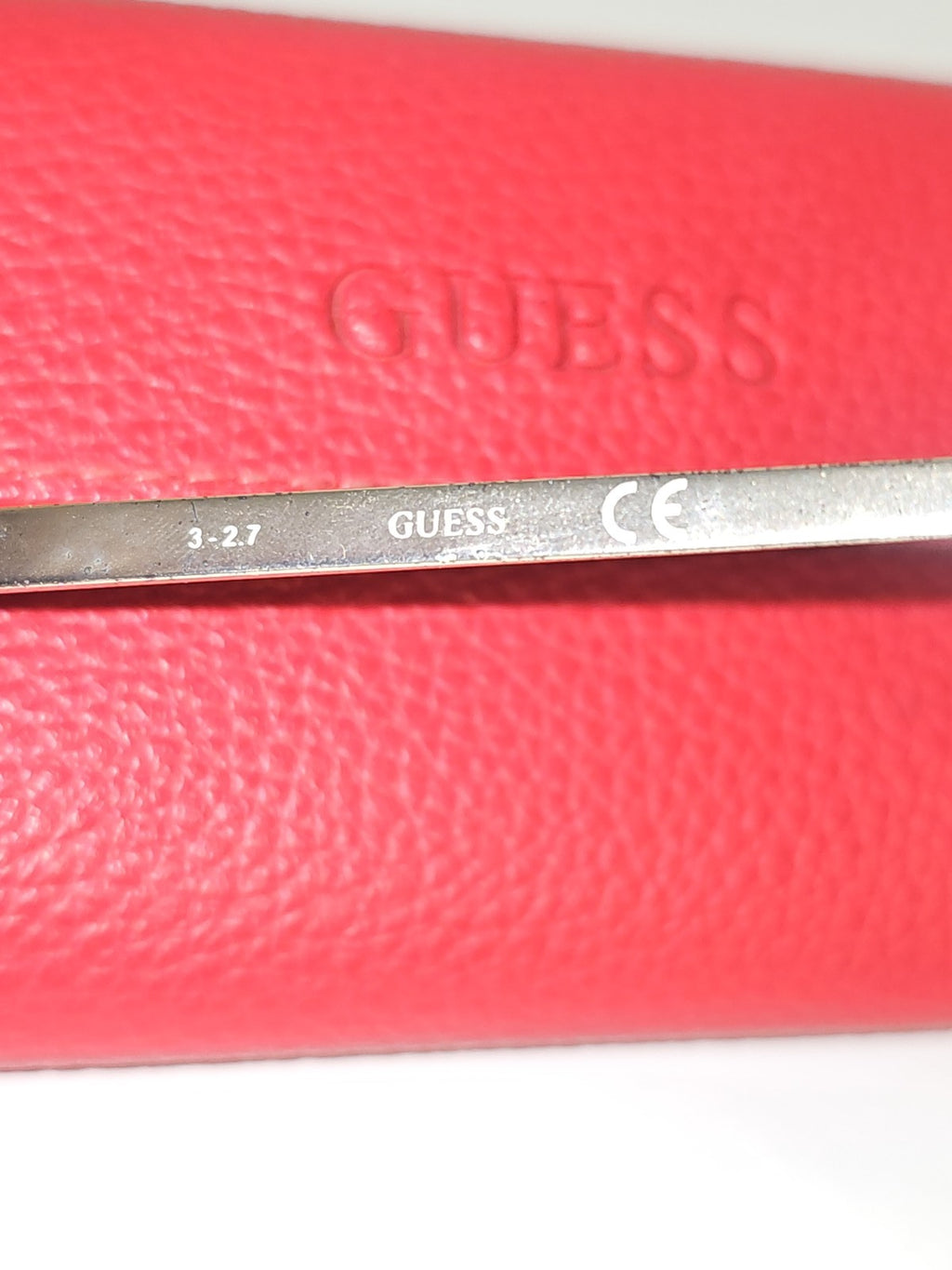 Lunettes de soleil Guess pour femme ou homme, modèle tendance, accessoire mode