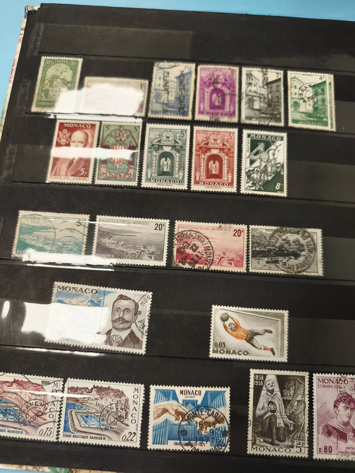 Lot anciens timbres oblitérés Monaco philatélie, portraits, monuments, sports