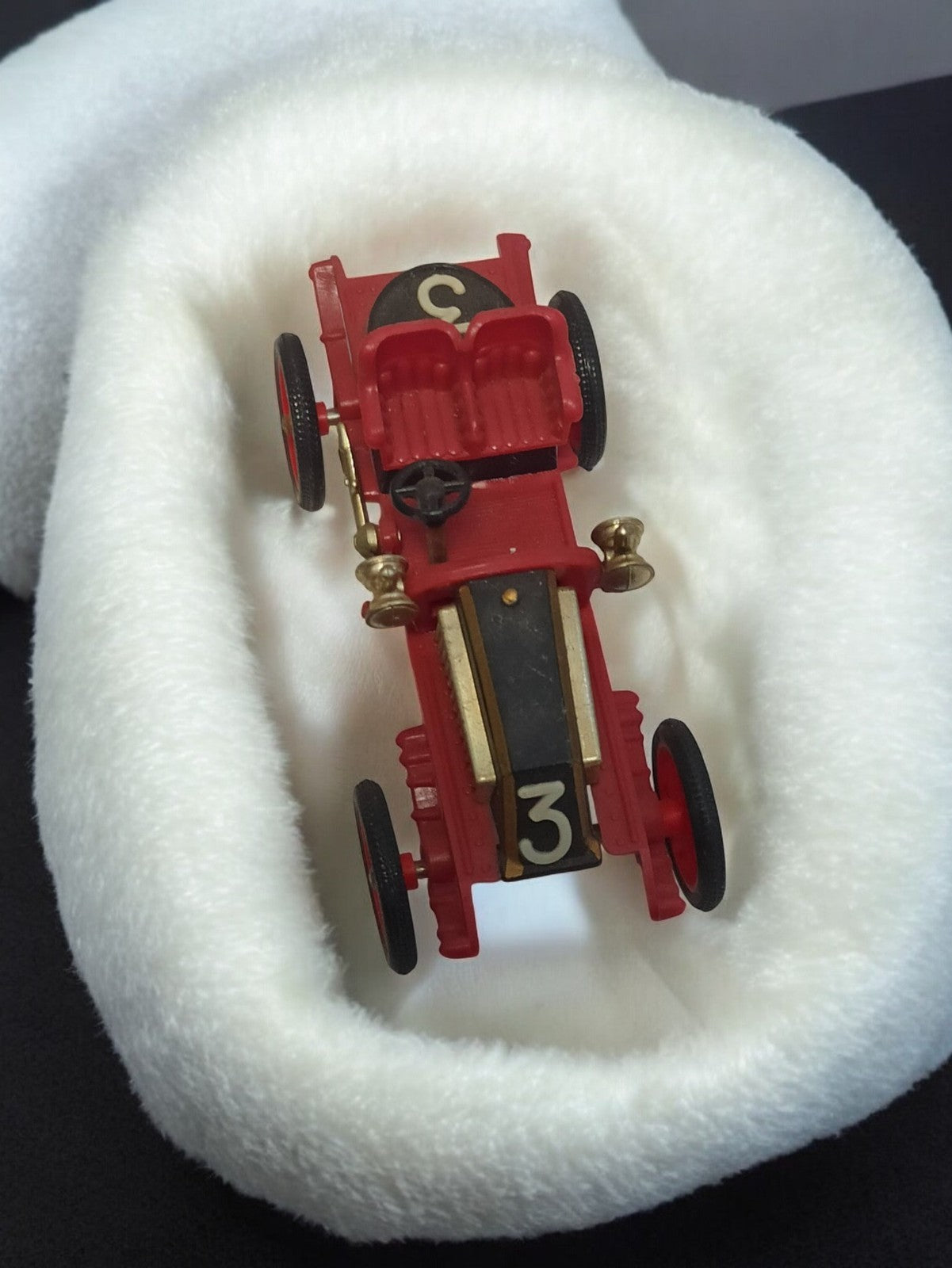 Voiture miniature ancienne rouge n°3 style rétro déco vintage jouet d'occasion