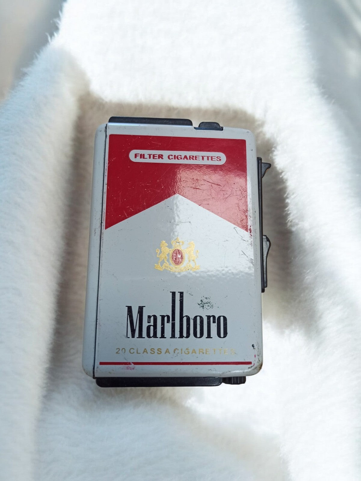 Briquet vintage Marlboro style paquet, rétro ancien, objet pub rare