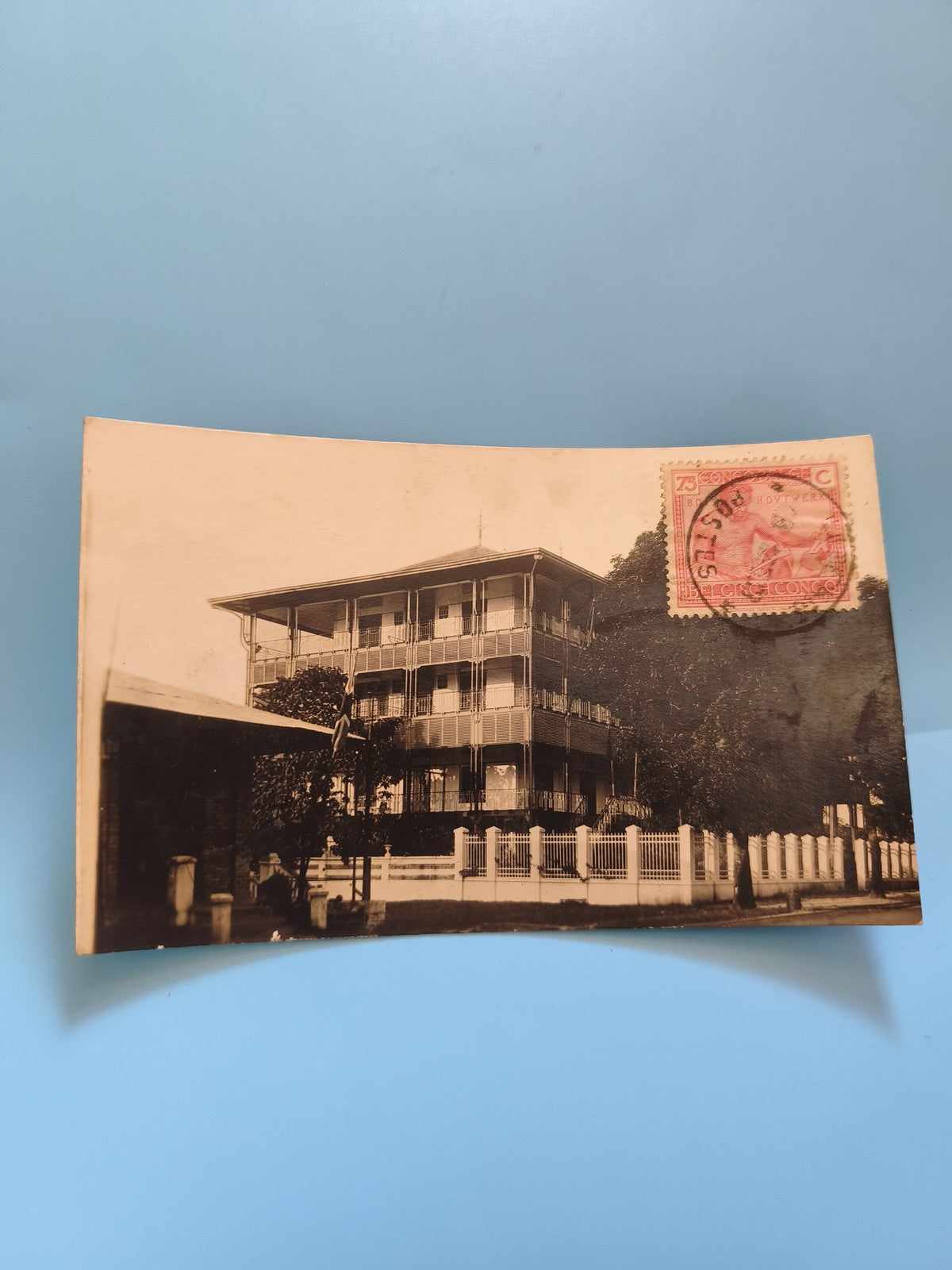 Carte postale ancienne vintage, objet rétro de collection pour amateur philatéli