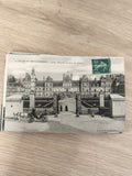 Ancienne carte postale Palais de Fontainebleau Grille d?Honneur CPA timbrée