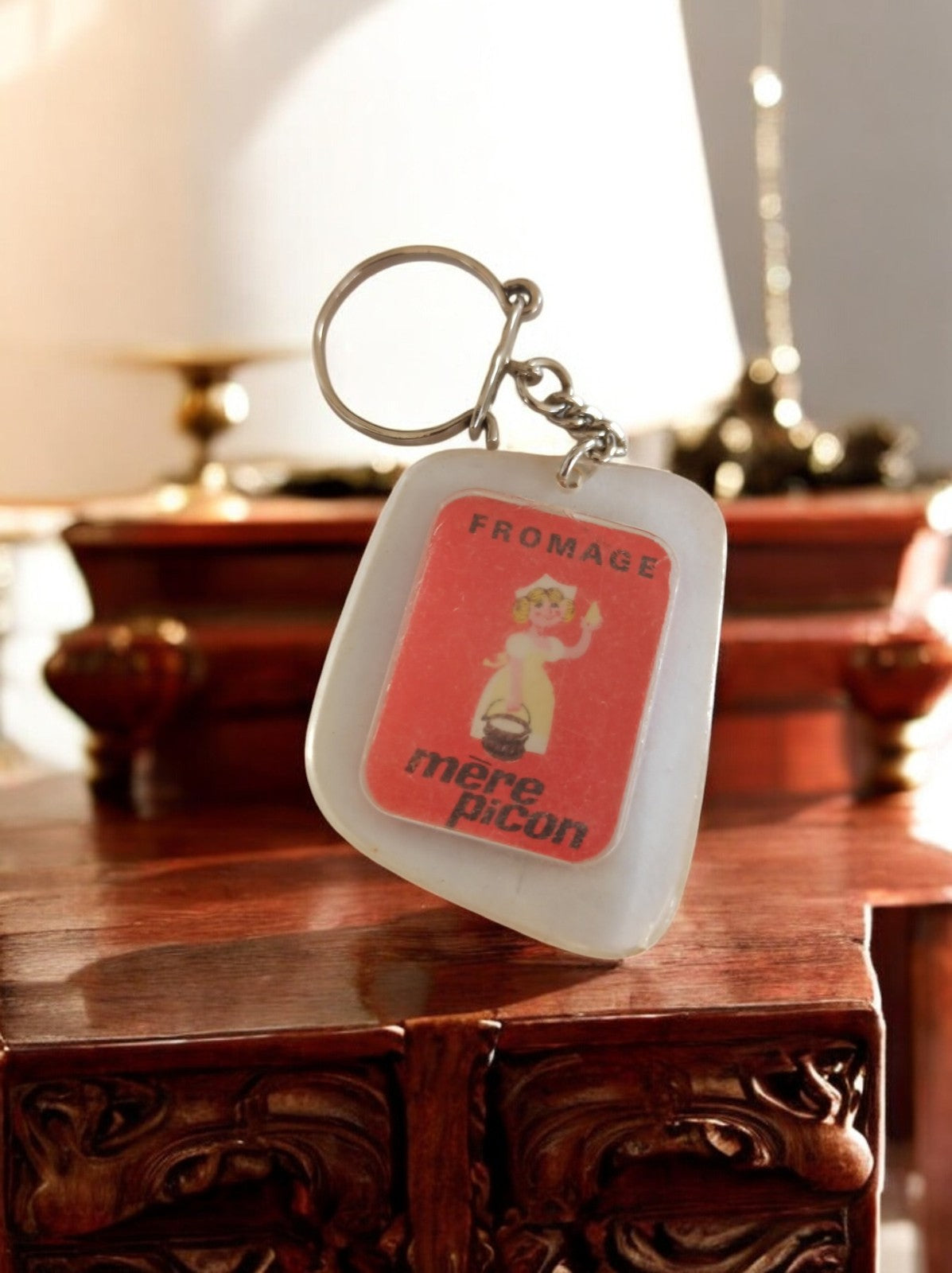 Porte-clés publicitaire vintage Mère Picon fromage France années 70 rétro