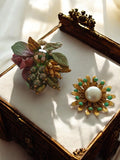 Broches vintage rétro chic, motif fleur et fruit, doré perle cabochon