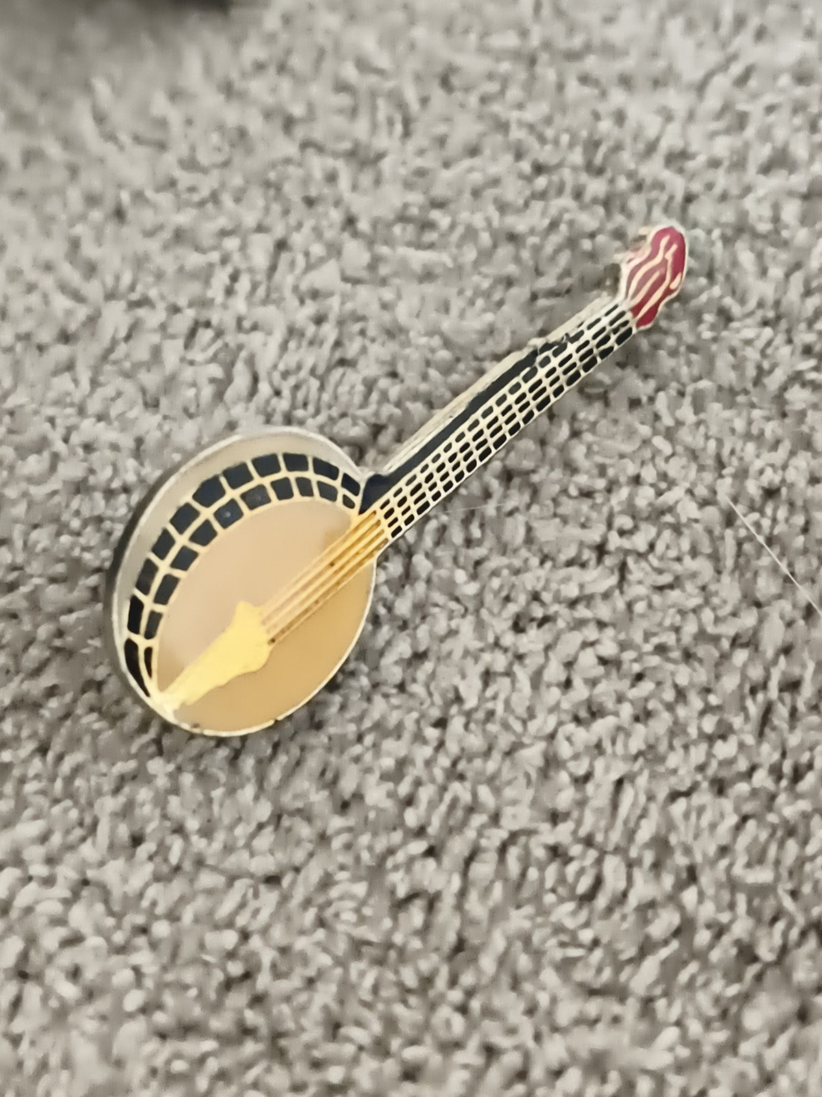 Pin's vintage banjo émaillé, instrument musique, broche rétro (Ref 8)
