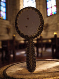 Miroir à main ancien doré, style rétro, finition métal, décor feuille