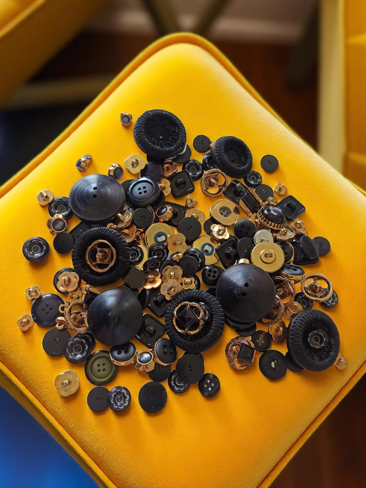 Lot Boutons Vintage Rétro - Collection Anciens Boutons