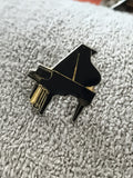 Pin's vintage piano à queue noir et doré, musique, broche rétro (Ref 10)