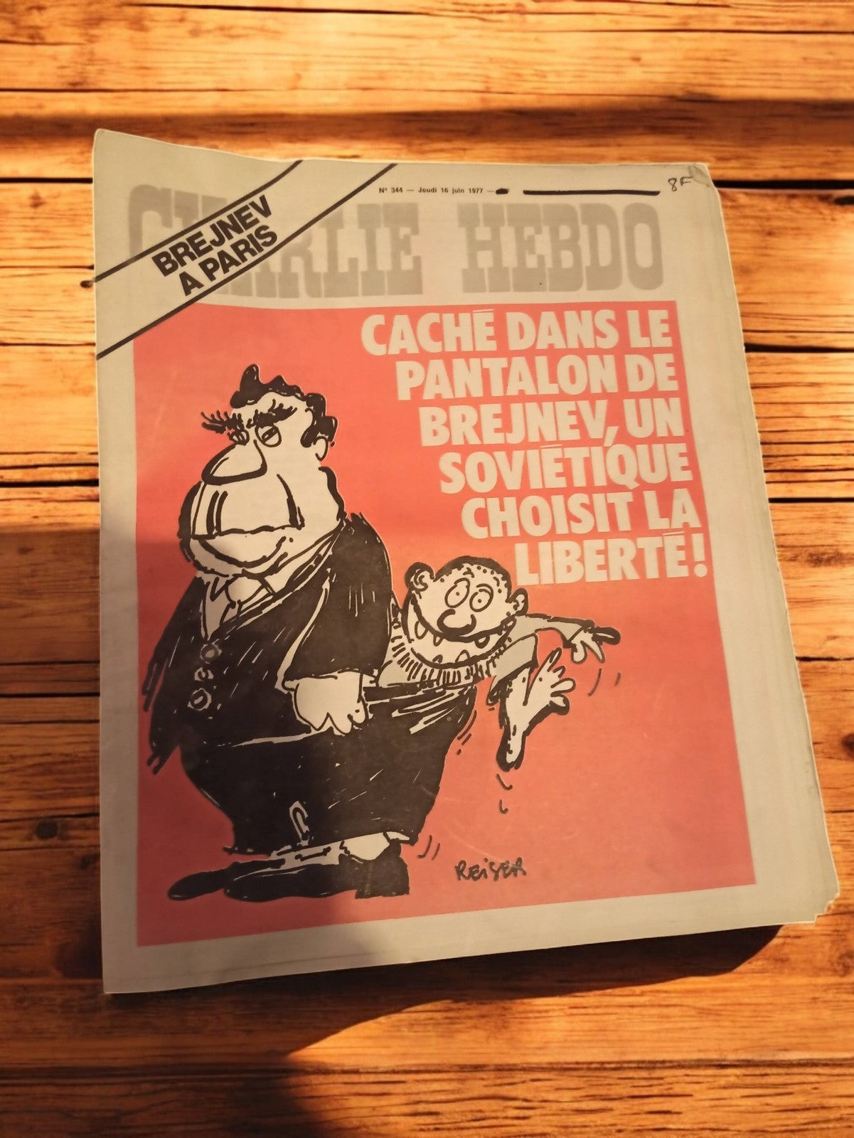 Magazine Charlie Hebdo vintage 1977 n°344 Brejnev Paris dessin Reiser satirique