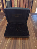 Boîte à bijoux vintage Pierre Balmain Paris noire étui ancien présentation