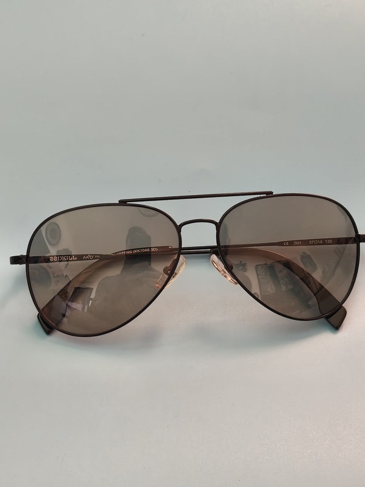 Paire de lunettes de soleil Kiss Kill, monture tendance, accessoire mode unisexe