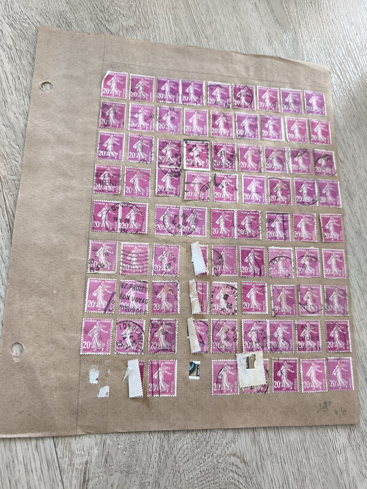 Gros lot ancien timbres Marianne 20c magenta sur planche philatélie étude
