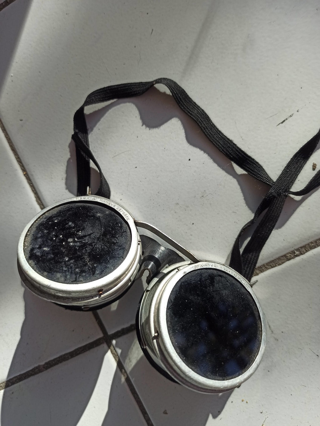 Paire lunettes soudeur vintage rondes métal ancien rétro déco atelier industriel