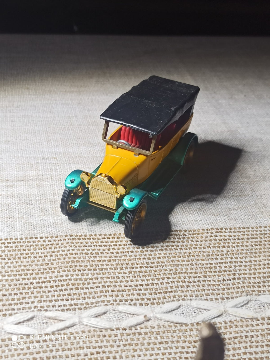 Voiture miniature Gama Fiat 1911 métal jaune vert capote noire vintage