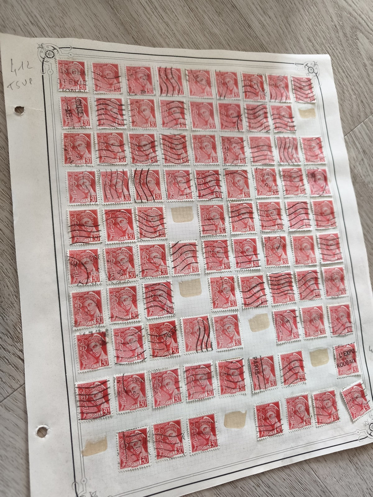 Gros lot anciens timbres Marianne 30c rouges oblitérés, planche philatélie étude