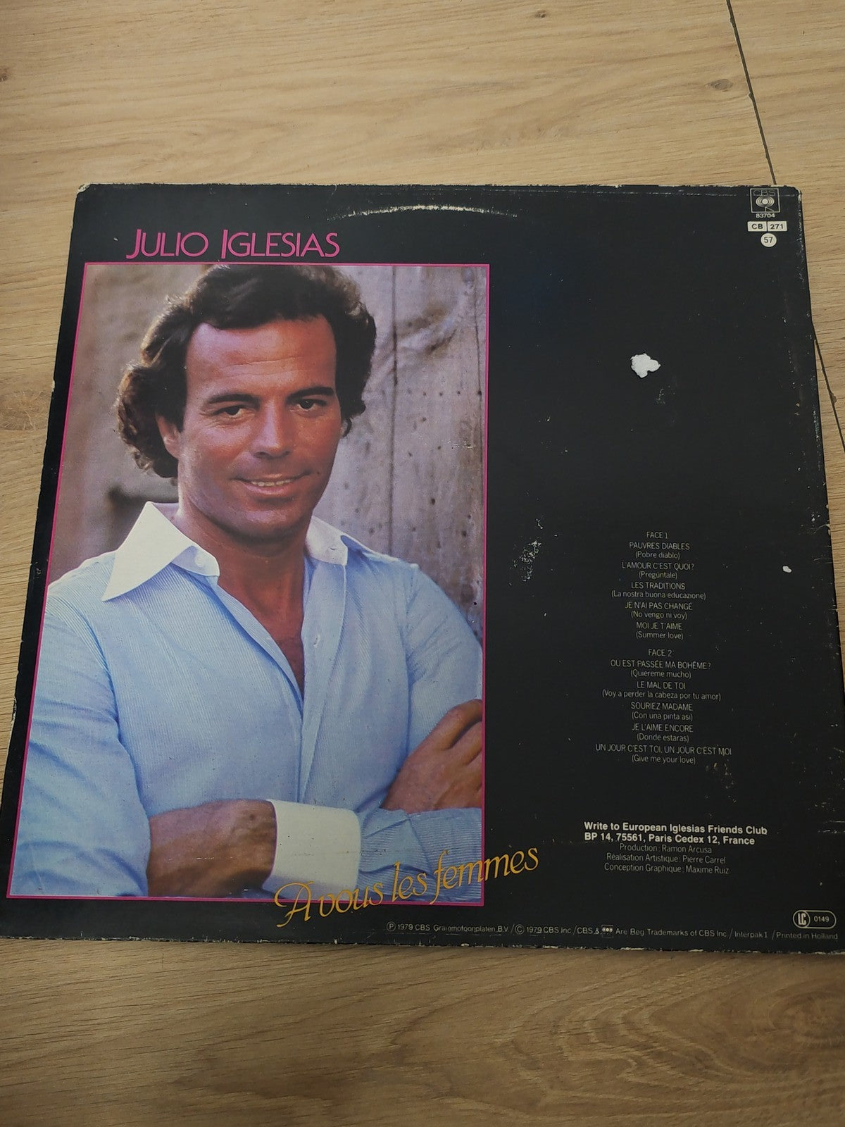 Vinyle 33 tours vintage Julio Iglesias ancien disque rétro collection musique
