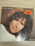 Vinyle 33 tours Barbra Streisand Memories pochette avec sticker orange