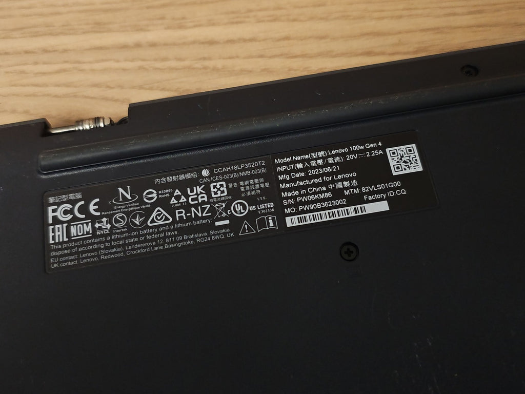 Lenovo 100W Gen 4 laptop HS à réparer ou pour pièces détachées informatique