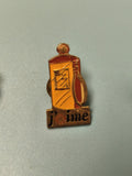 Vintage pin's Shell ancien, motif pompe à essence jaune, collection pétroliana