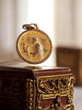 Médaille religieuse ancienne Ste Alberte métal doré vintage catholique