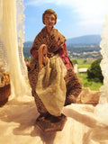Santon femme Provence vintage argile 25cm signé robe tissu ancien figurine