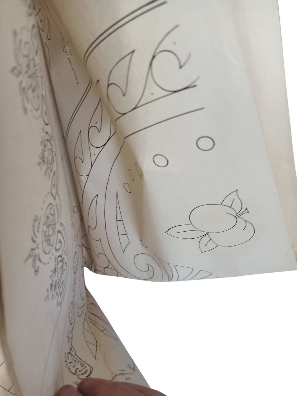 Plan broderie ancien années 50 motifs rétro déco couture vintage
