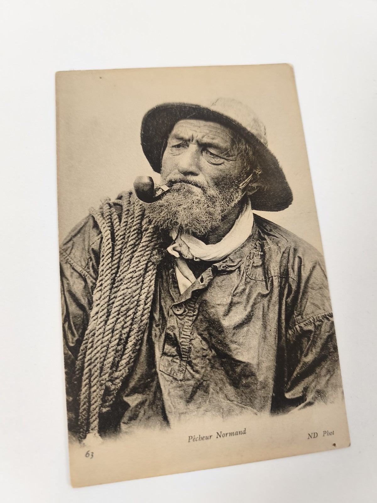 Carte postale ancienne CPA Pêcheur Normand pipe corde photo vintage