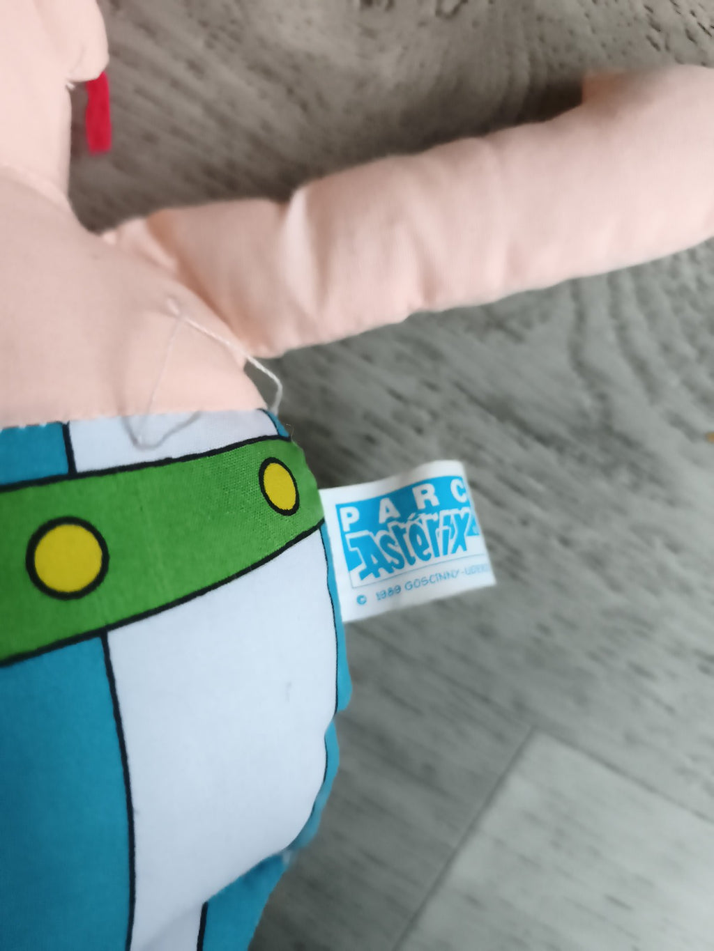 Peluche Obélix vintage Parc Astérix costume rayé inscription "Gros quel gros"
